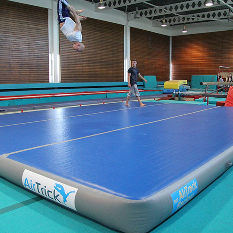 Nadmuchiwana mata do upadków g – Tumbling Air Track recenzja i cena